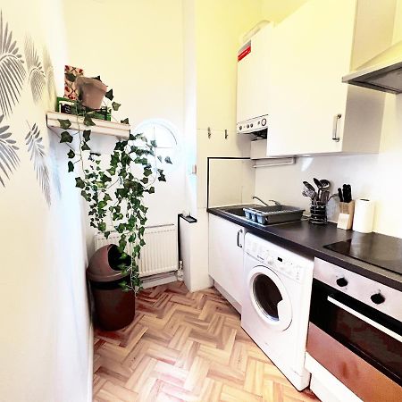 ロンドンUltimate Getaway In Camden Townアパートメント エクステリア 写真